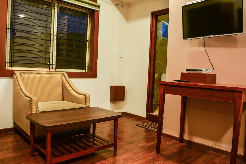 העיר בנגלור Serene Boutique Hotel מראה חיצוני תמונה