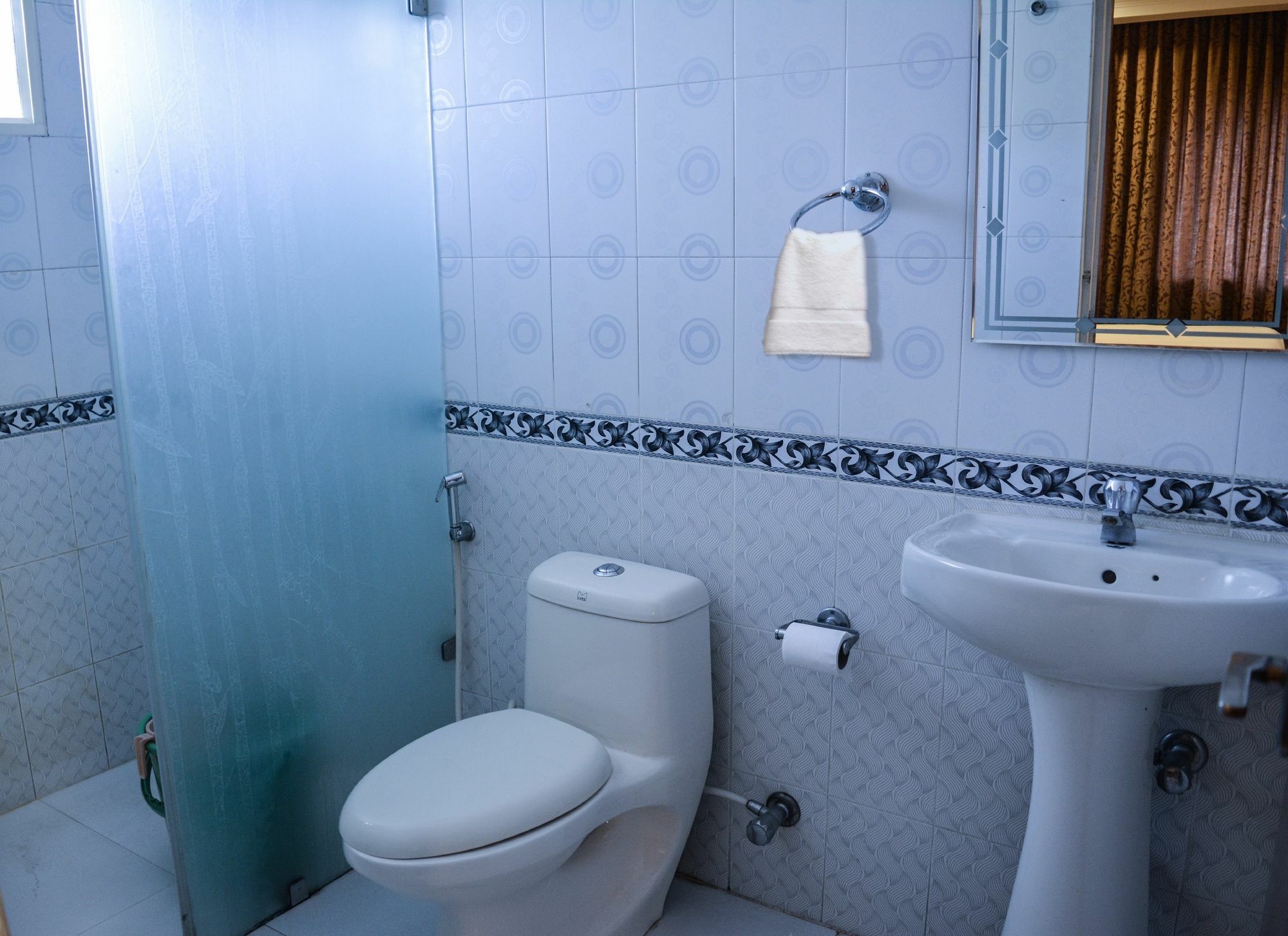 העיר בנגלור Serene Boutique Hotel מראה חיצוני תמונה